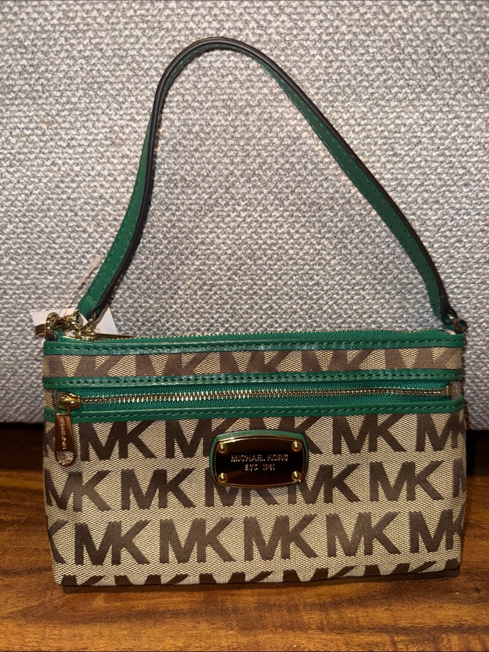 Michael Kors Green-Trim Logo Wristlet new